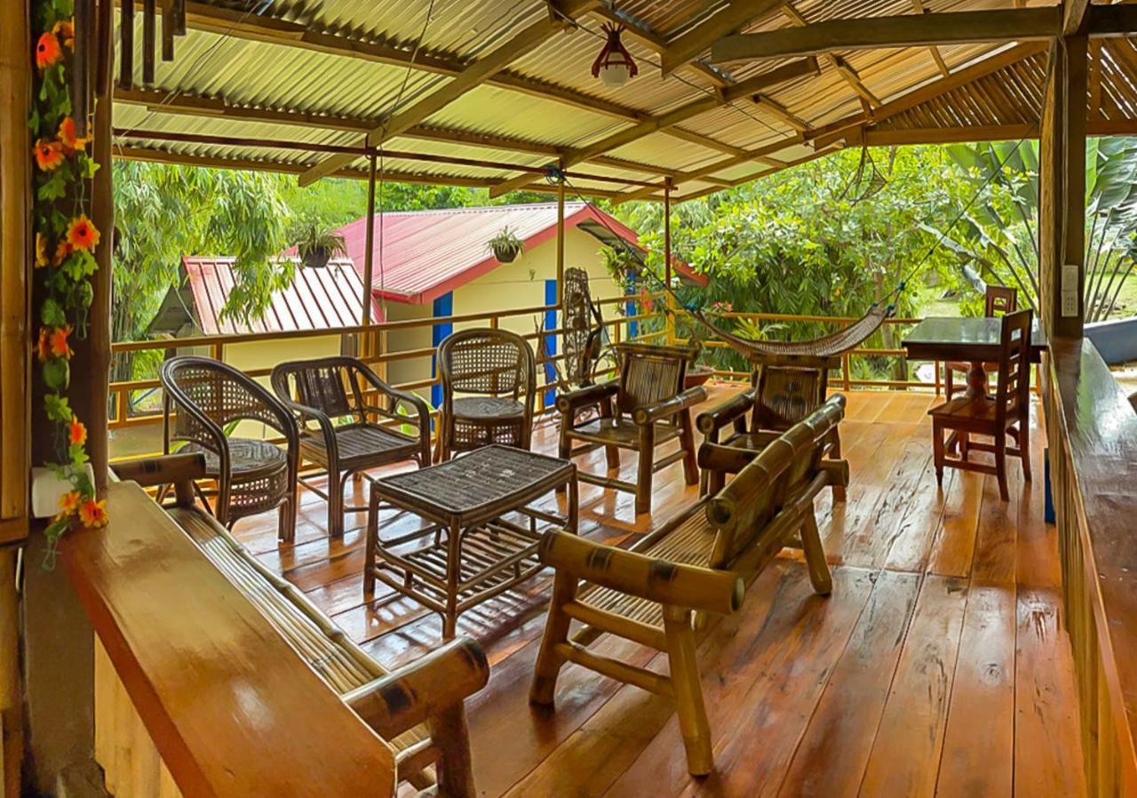 Blue Moon Guesthouse Puerto Princesa Екстер'єр фото