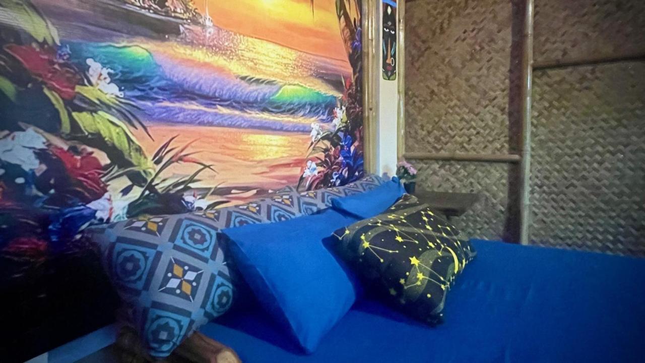 Blue Moon Guesthouse Puerto Princesa Екстер'єр фото
