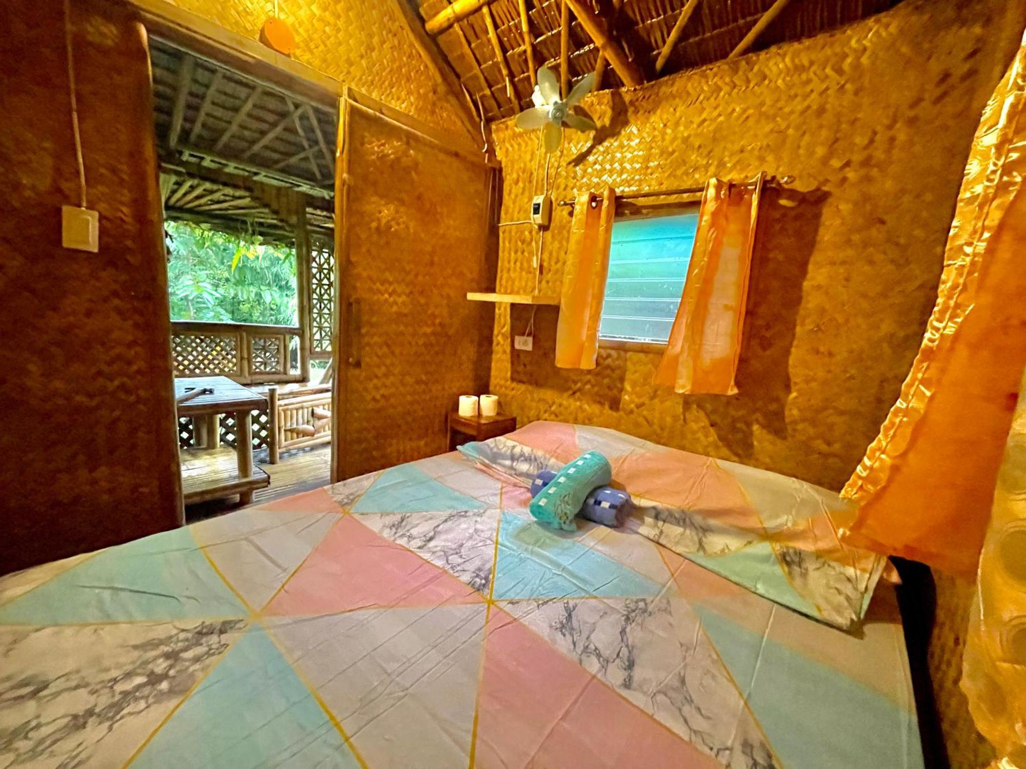 Blue Moon Guesthouse Puerto Princesa Екстер'єр фото